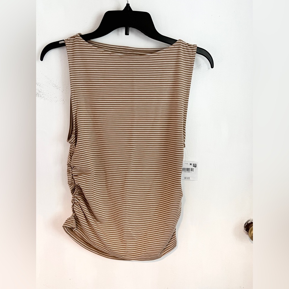 American Eagle Large Top